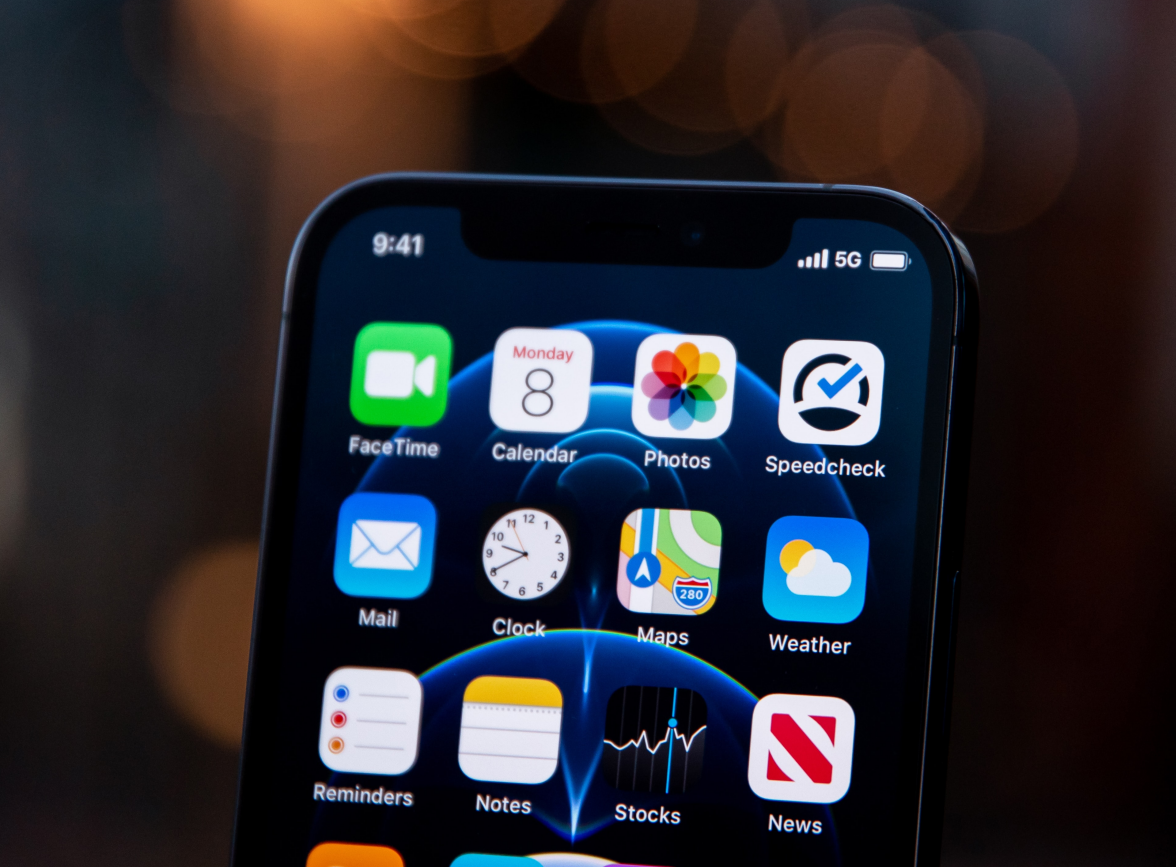 洛川苹果手机维修分享为什么 iPhone 12 在冬季会自动关机 