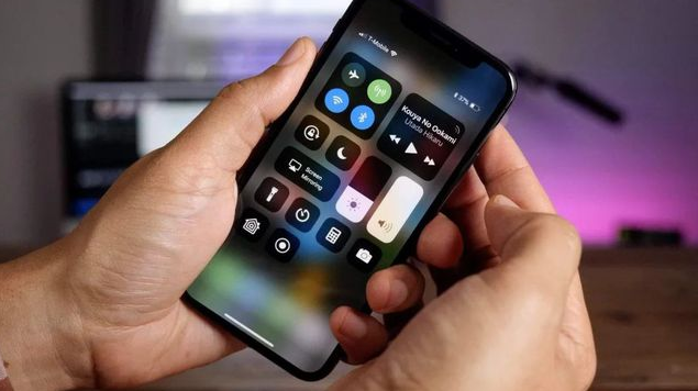 洛川苹果手机维修分享iPhone 12信号差怎么办 