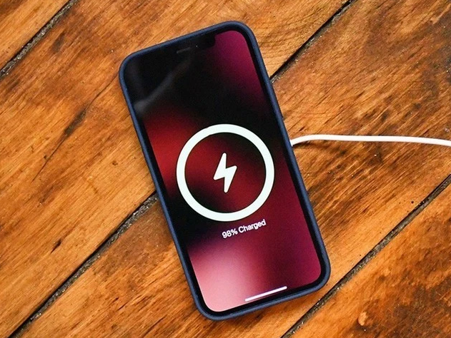 洛川苹果手机维修分享iPhone 12可以随便充电吗 